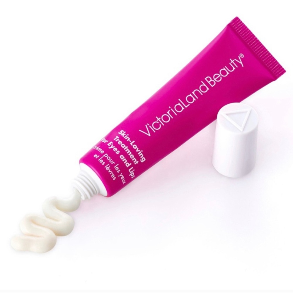 Skin-Loving Treatment for Eyes and Lips